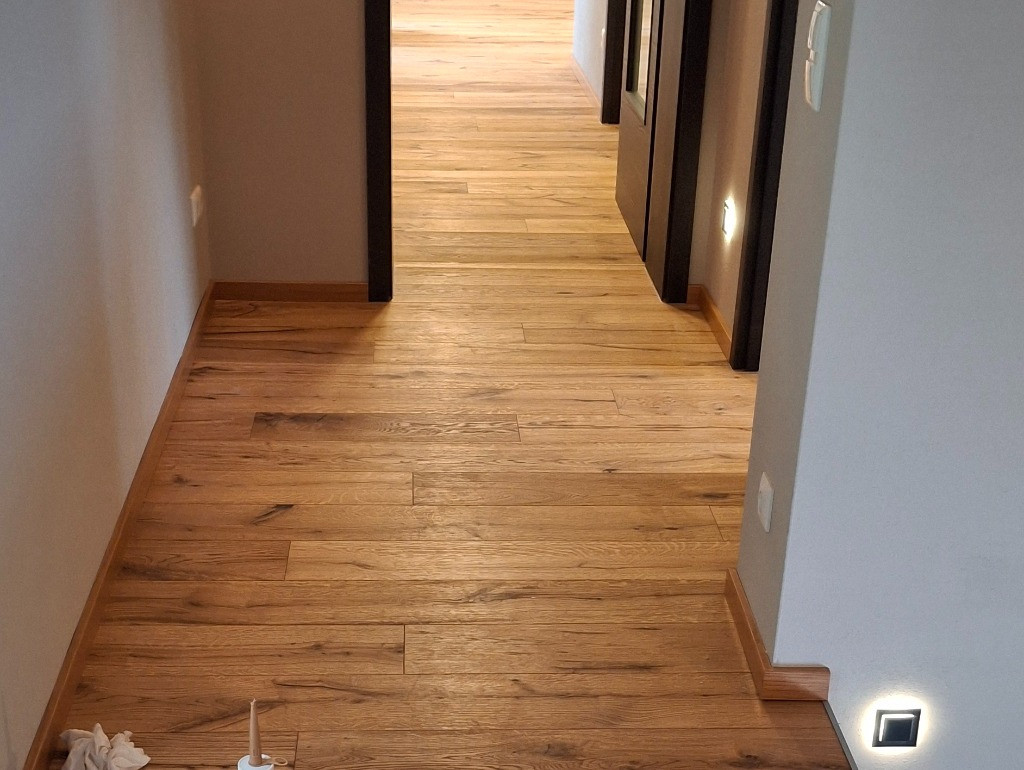 Innenausbau - Boden verlegen